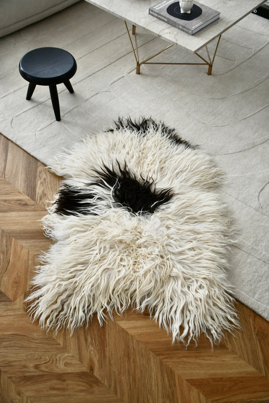 Icelandic Sheepskin - Black & White - Curly - 1