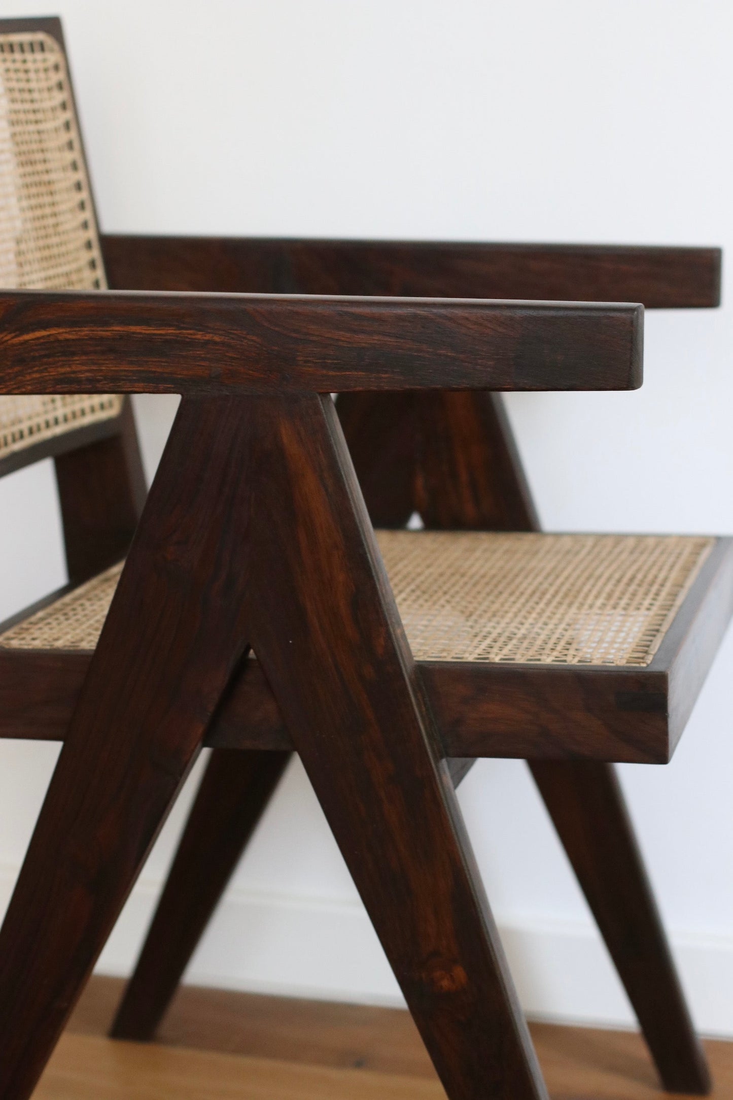 Pierre Jeanneret - King Chair