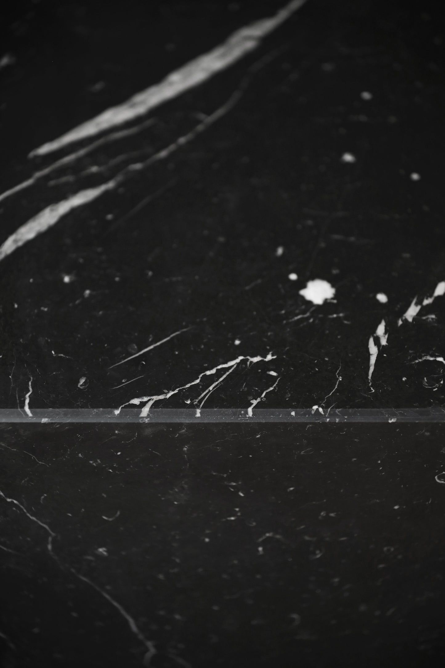 Nero Marquina - Cubic Sidetable