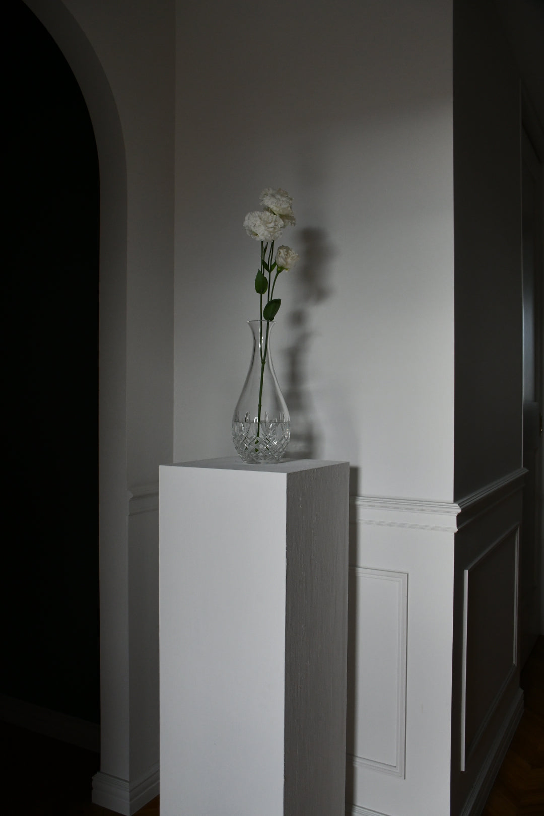 Pedestal Stand