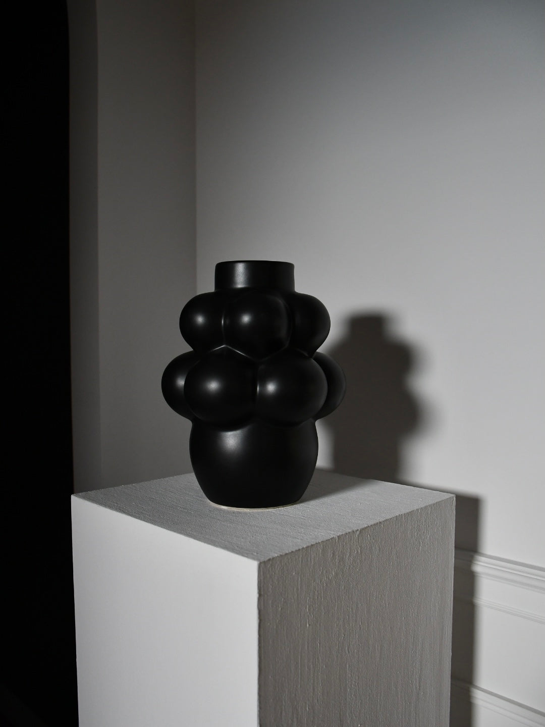 Pedestal Stand