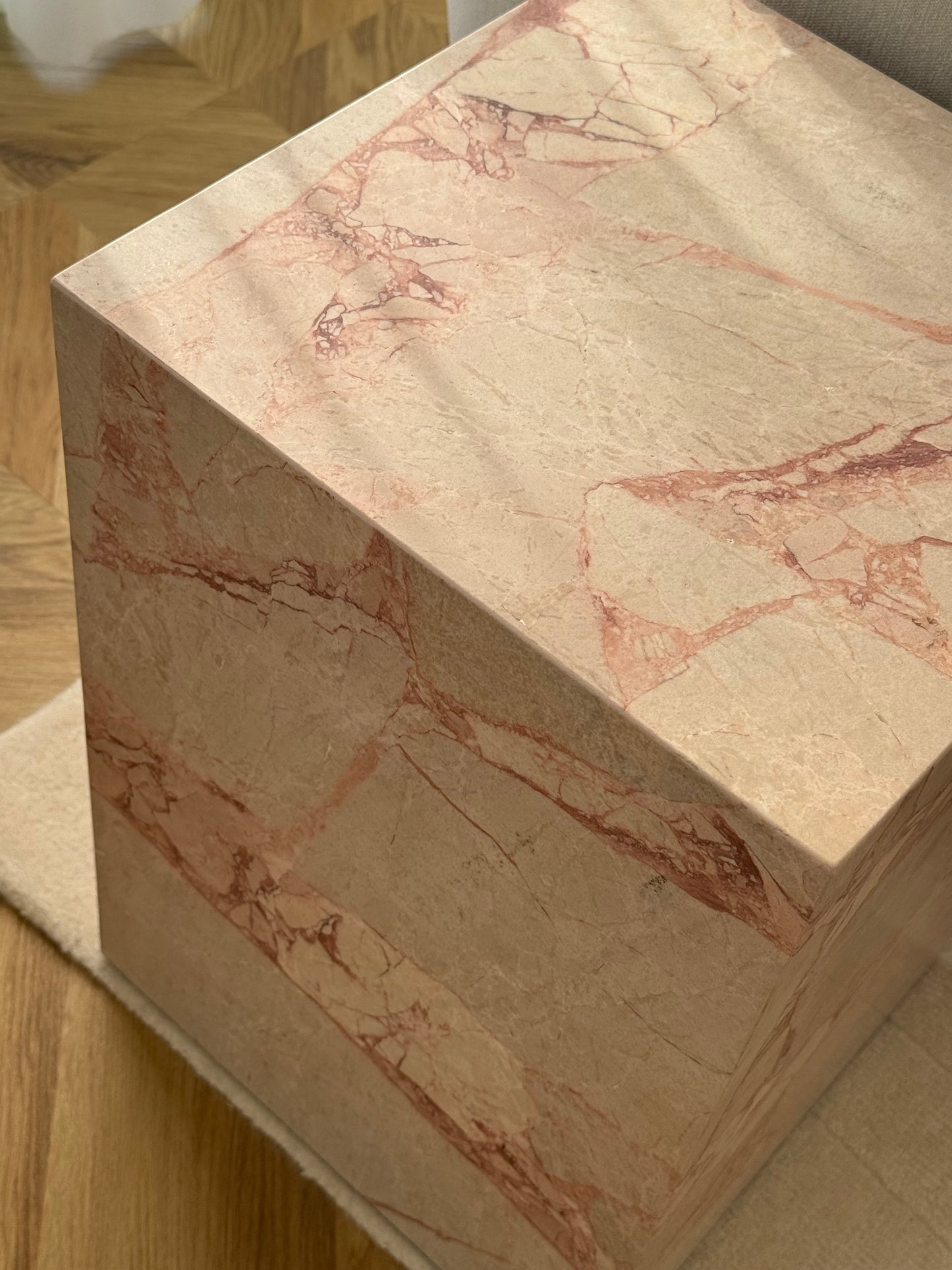 Pink Rose - Cubic Sidetable