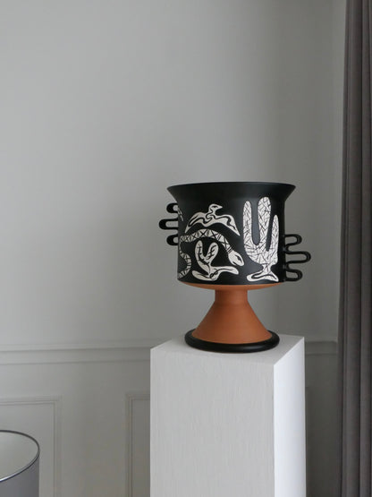 Cabrakan - Vase
