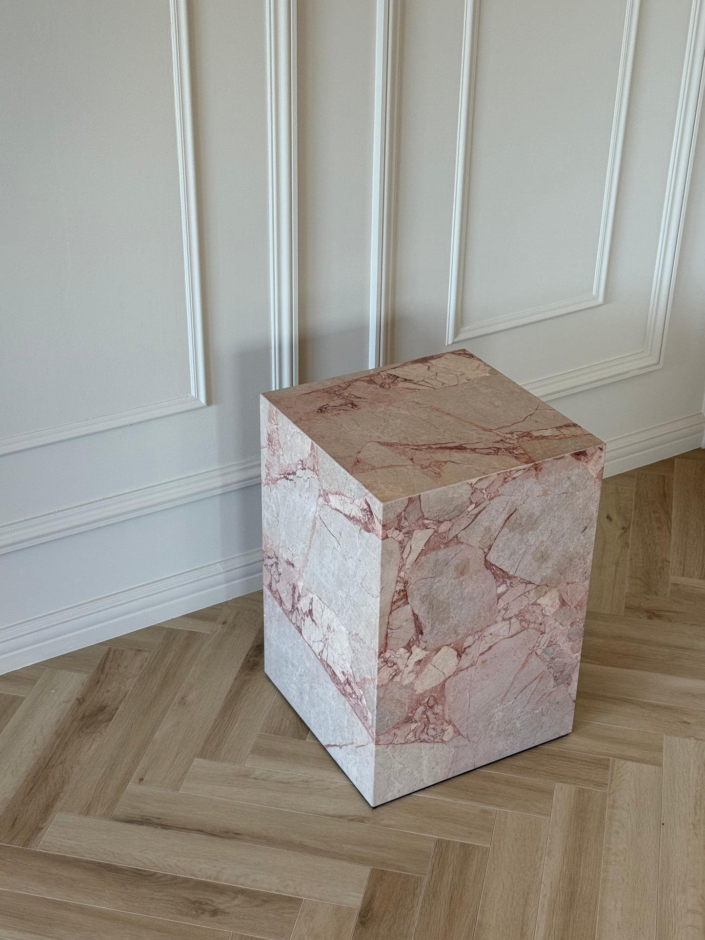 Pink Rose - Cubic Sidetable