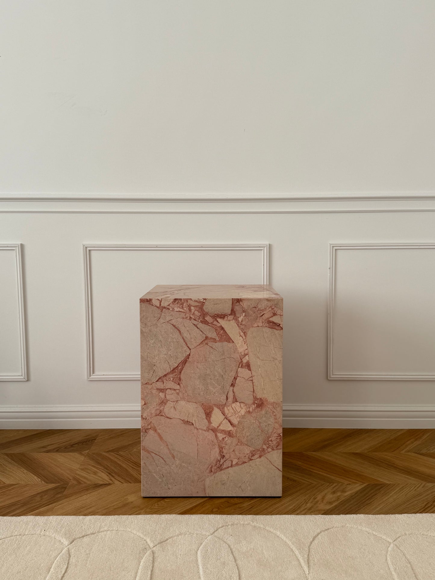 Pink Rose - Cubic Sidetable