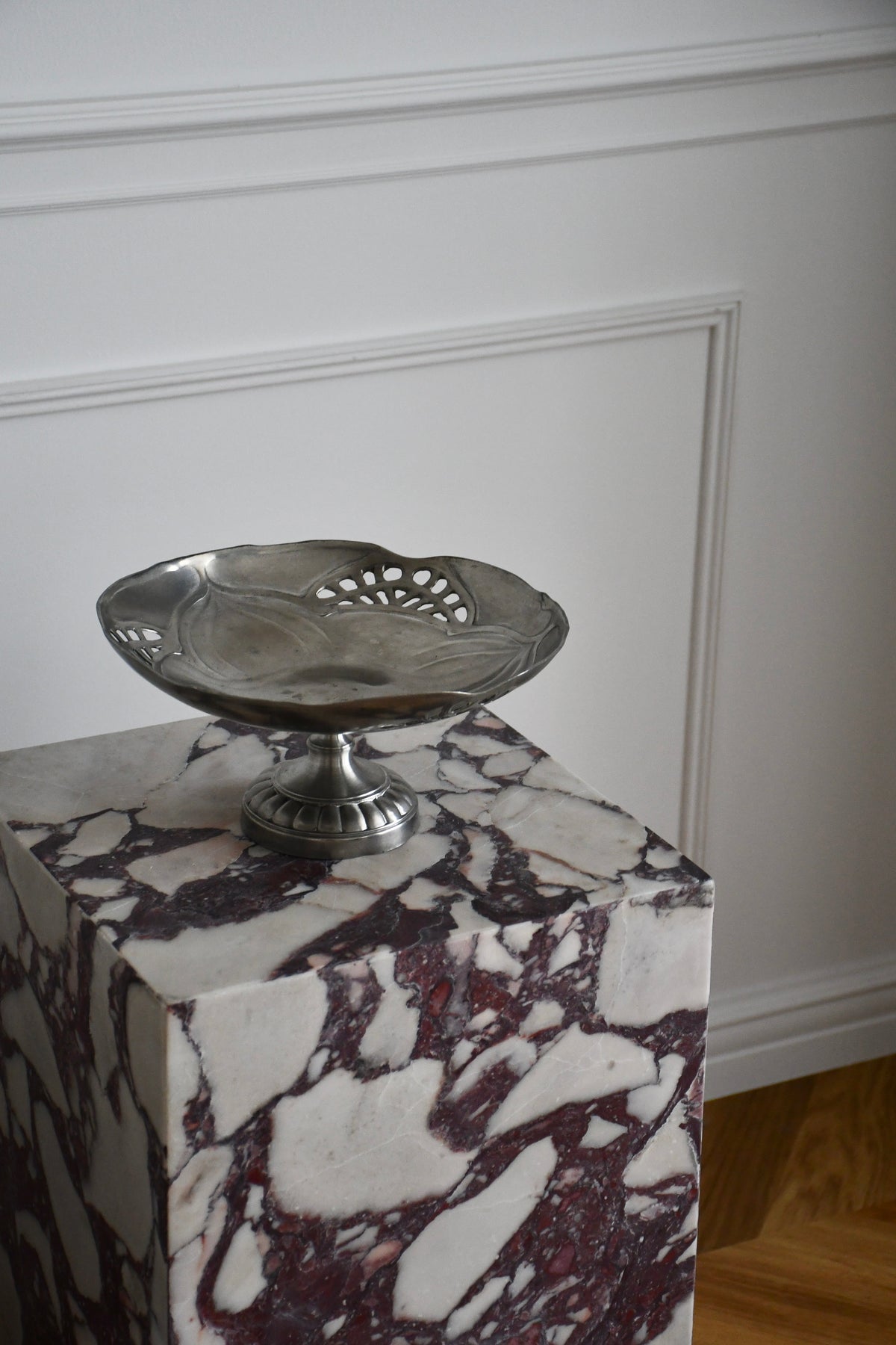 Calacatta Viola - Cubic Sidetable