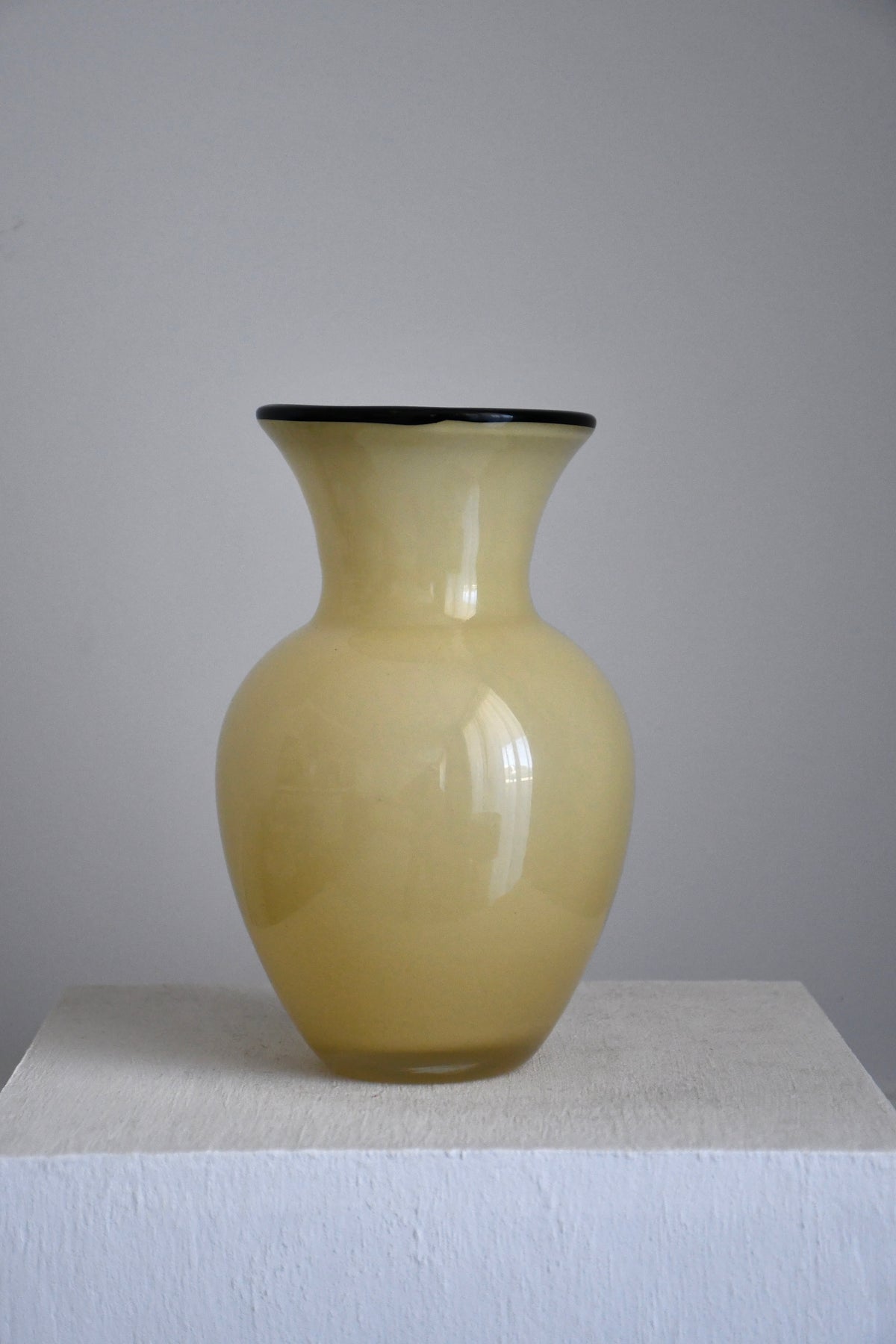Ivory Grass - Vase