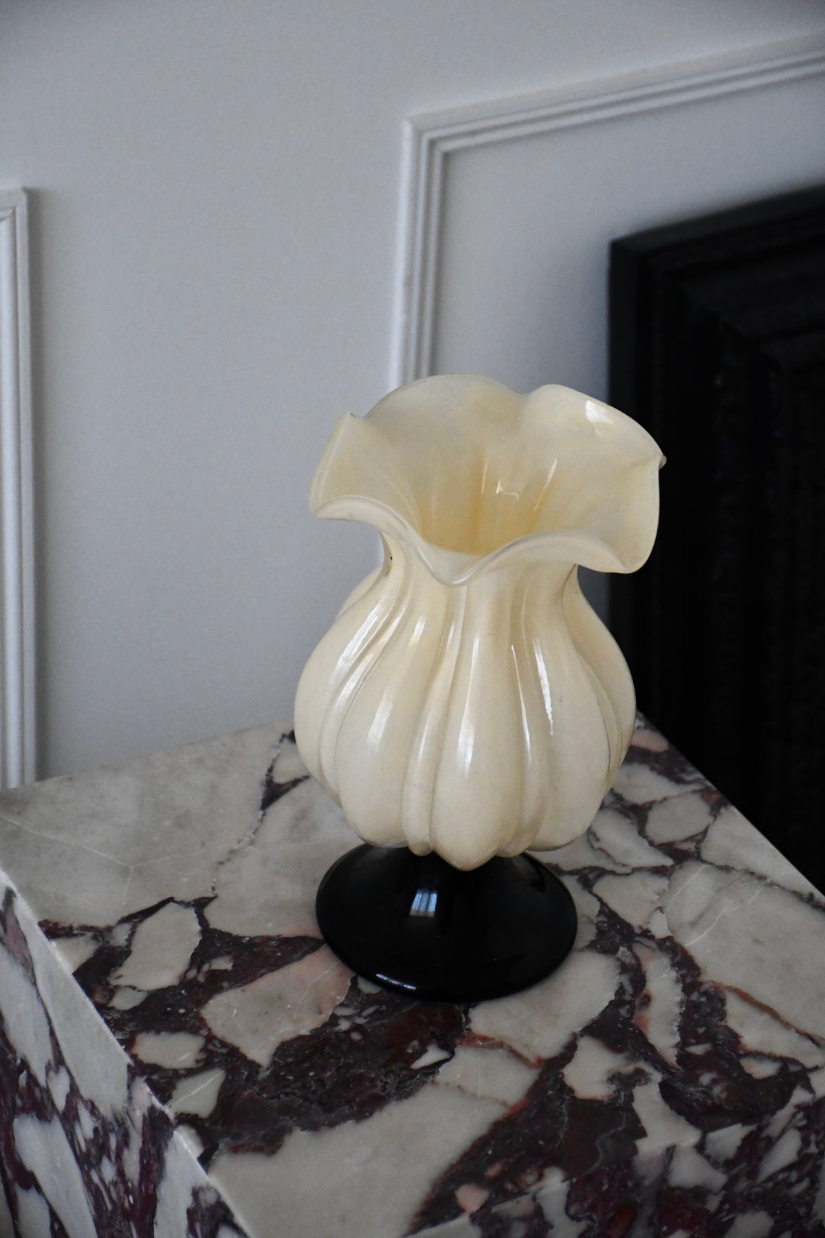 Bloom Glass Vase - Tulip