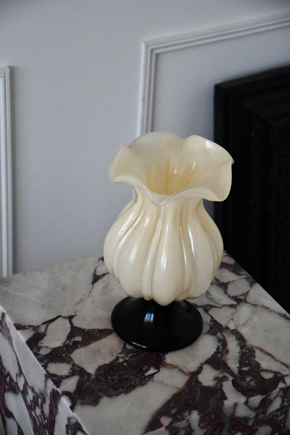 Bloom Glass Vase - Tulip