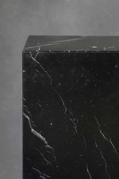 Nero Marquina - Cubic Sidetable